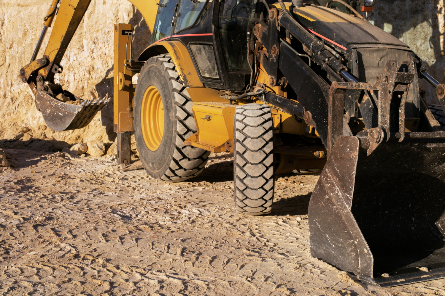 Vehicle & Equipment Hire